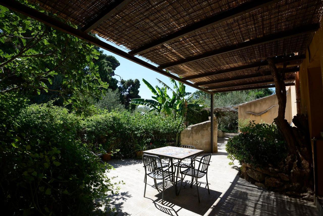 Duca Di Castelmonte Villa ตราปานี ภายนอก รูปภาพ