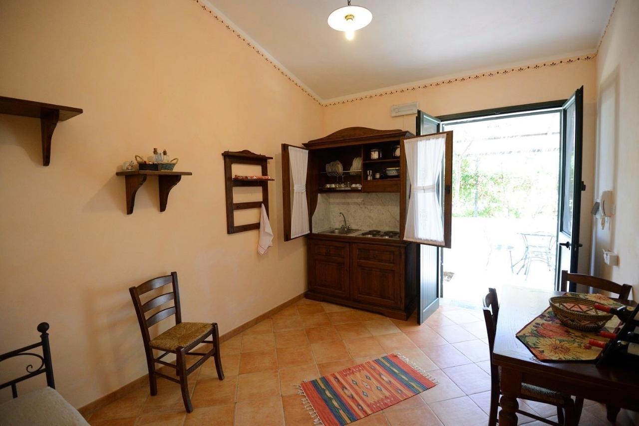 Duca Di Castelmonte Villa ตราปานี ภายนอก รูปภาพ