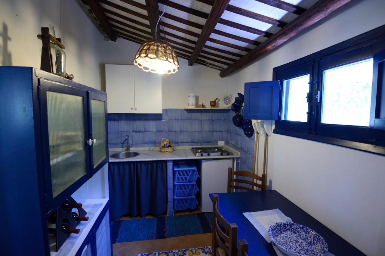 Duca Di Castelmonte Villa ตราปานี ภายนอก รูปภาพ