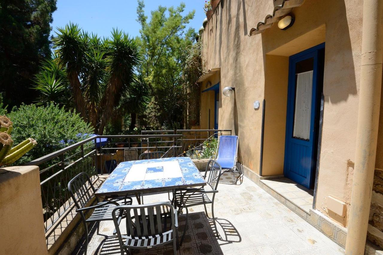 Duca Di Castelmonte Villa ตราปานี ภายนอก รูปภาพ