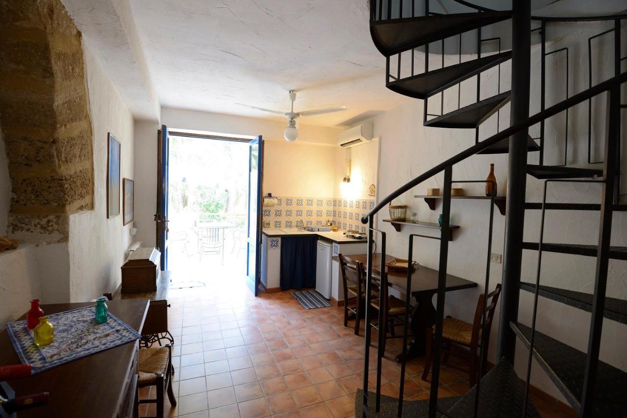 Duca Di Castelmonte Villa ตราปานี ภายนอก รูปภาพ