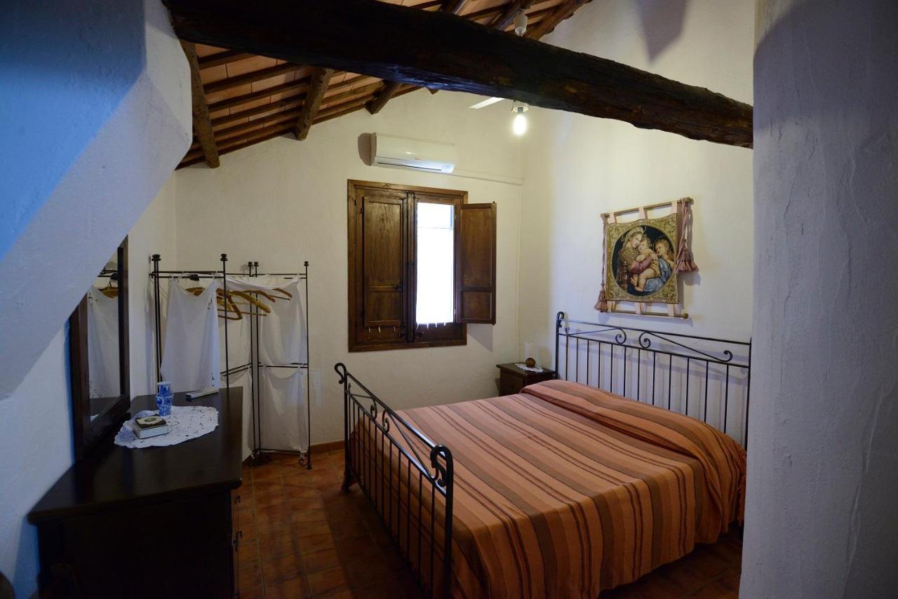 Duca Di Castelmonte Villa ตราปานี ภายนอก รูปภาพ